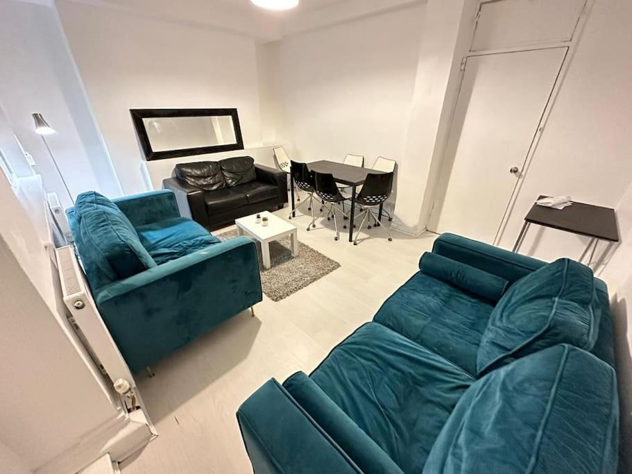 3 Bedroom Flat Kings Cross Londres Exterior foto