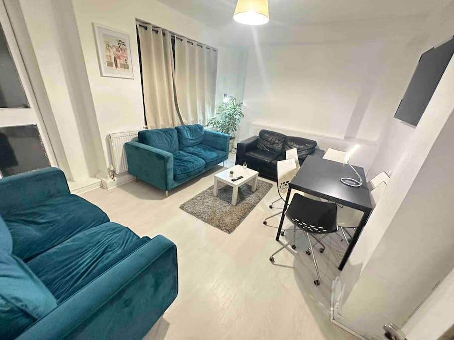 3 Bedroom Flat Kings Cross Londres Exterior foto