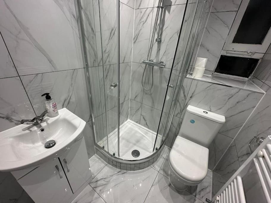 3 Bedroom Flat Kings Cross Londres Exterior foto