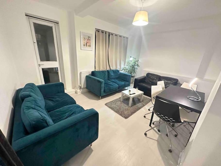 3 Bedroom Flat Kings Cross Londres Exterior foto